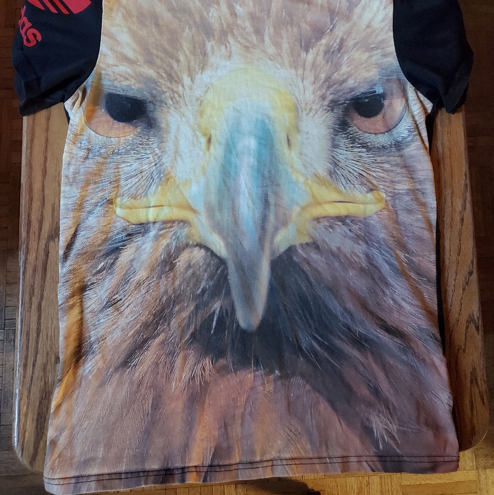 Adidas Tee medium - Picture 4 of 4